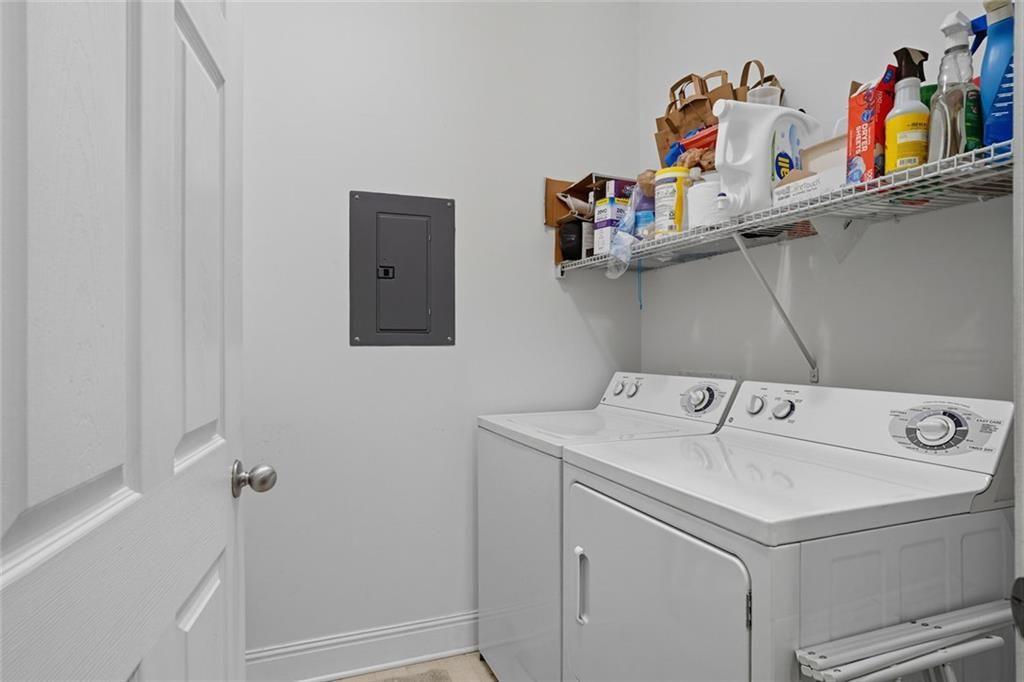 2306 Stratford Commons
