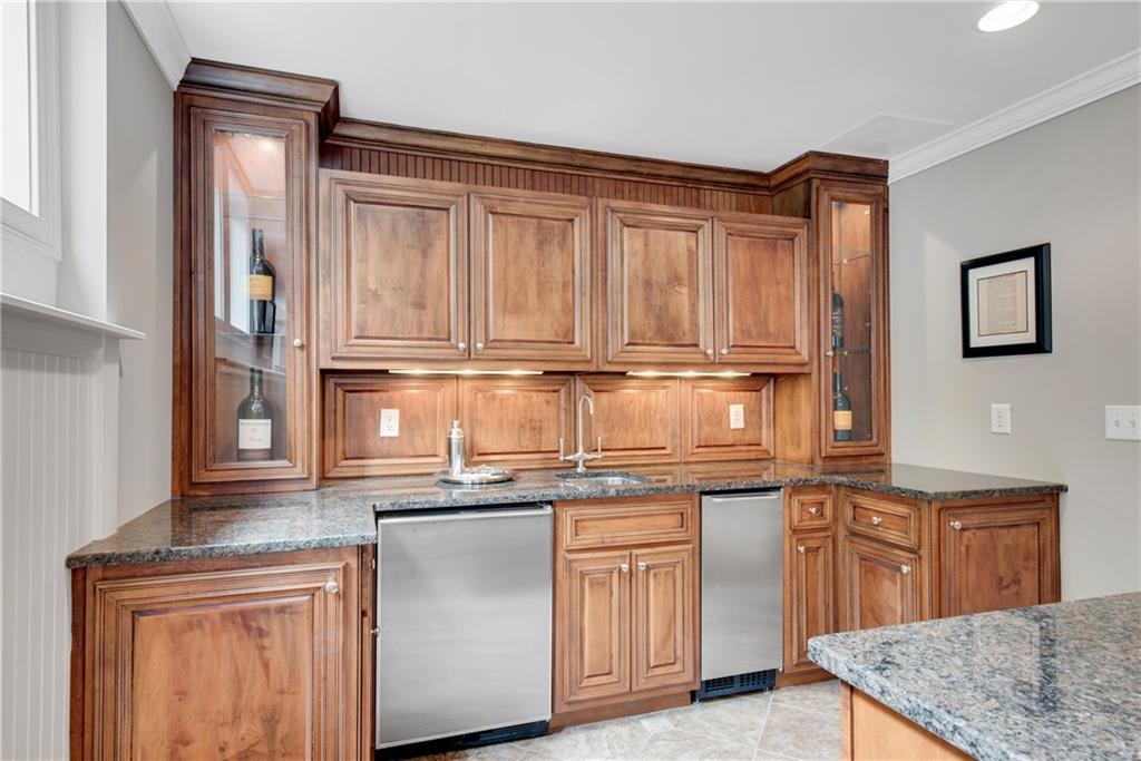 1850 E Gate Cove