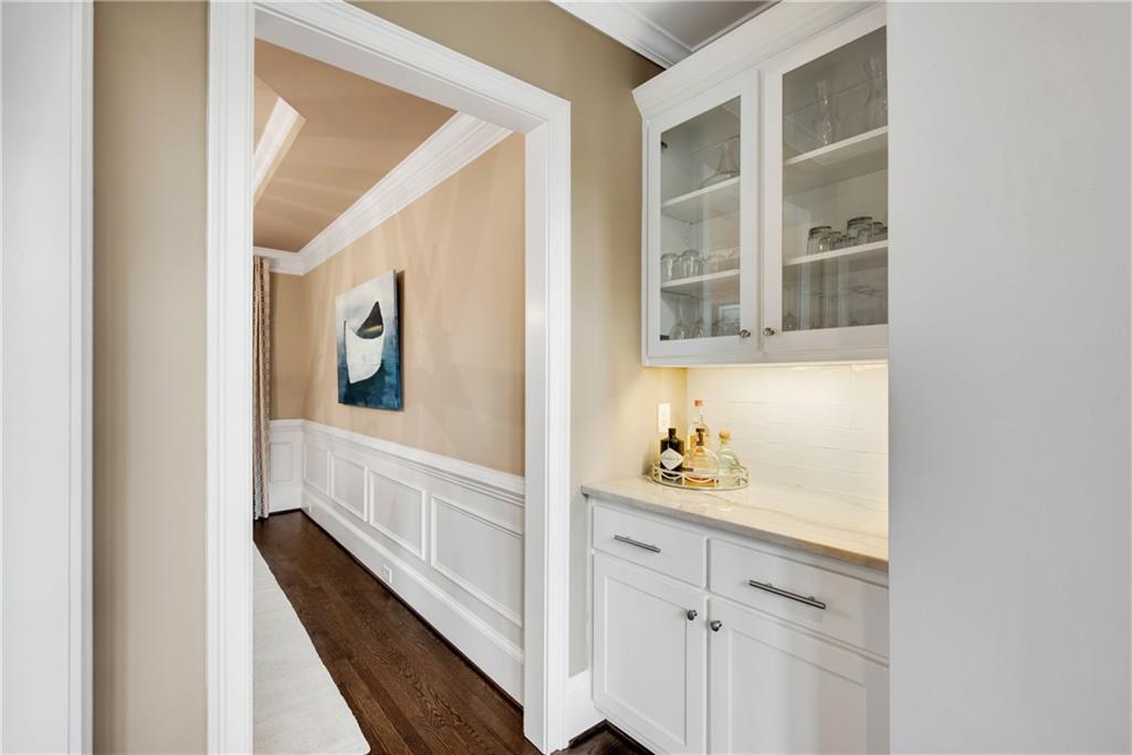 1850 E Gate Cove