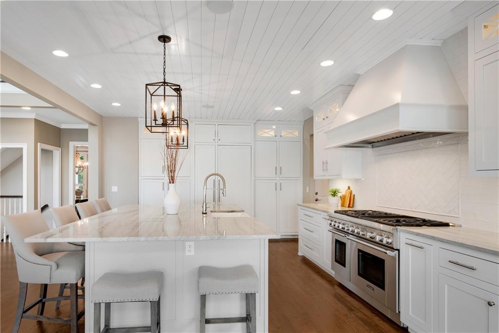 1850 E Gate Cove
