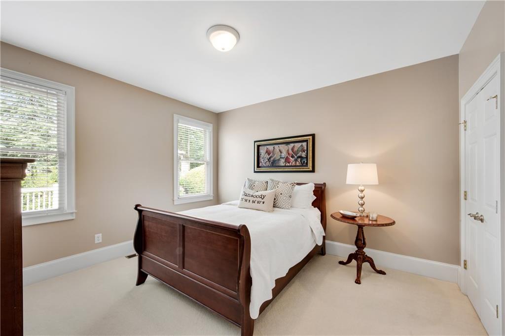 1850 E Gate Cove