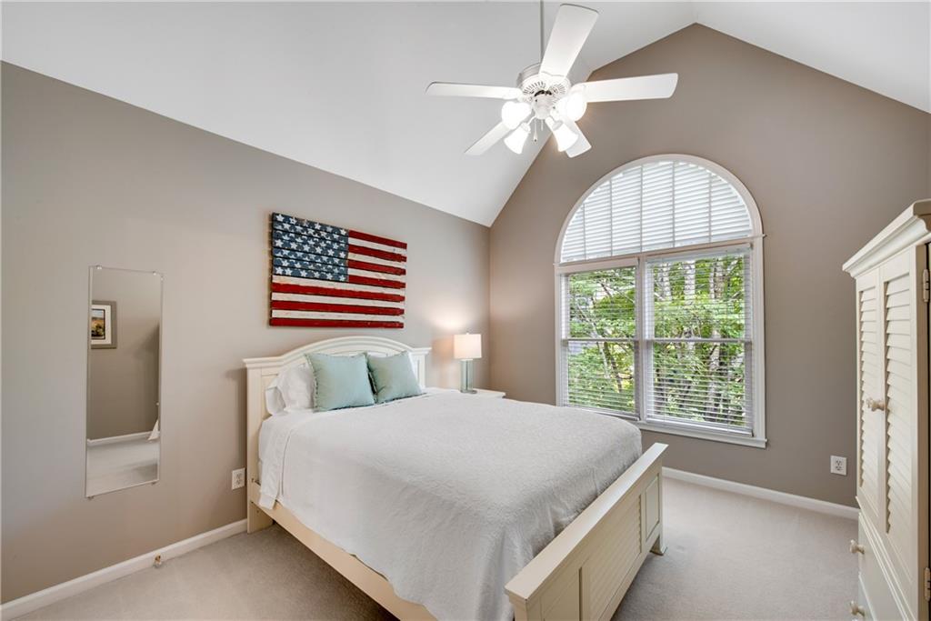 1850 E Gate Cove