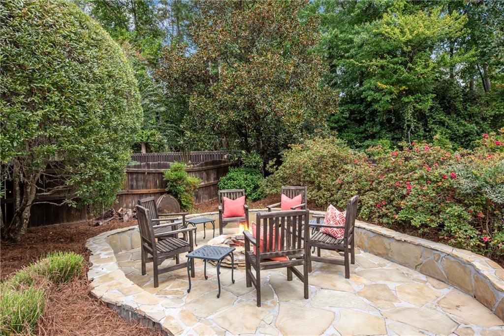 1850 E Gate Cove
