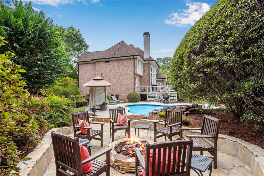1850 E Gate Cove
