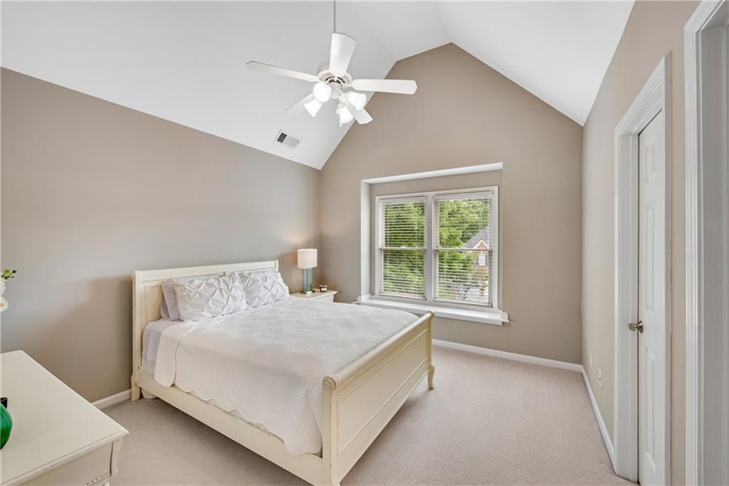 1850 E Gate Cove