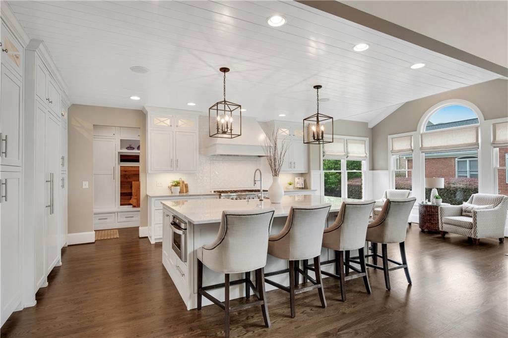 1850 E Gate Cove