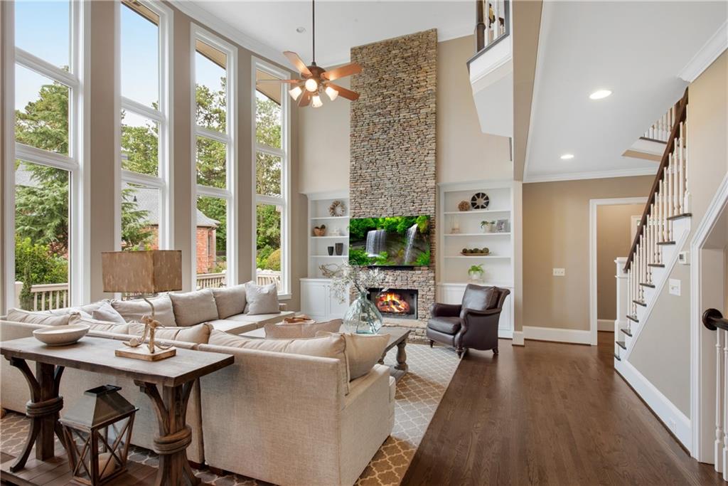1850 E Gate Cove