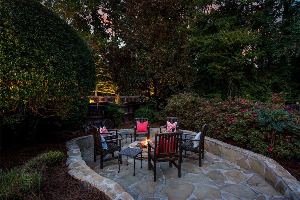 1850 E Gate Cove