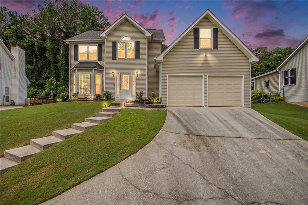 851 Louisa Lane