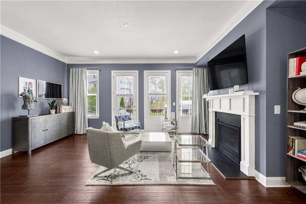 2013 Rockledge Road NE