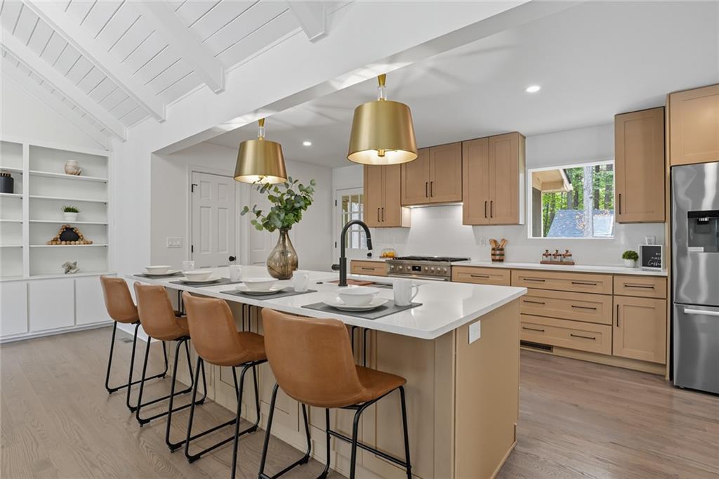 5786 Broxton Circle