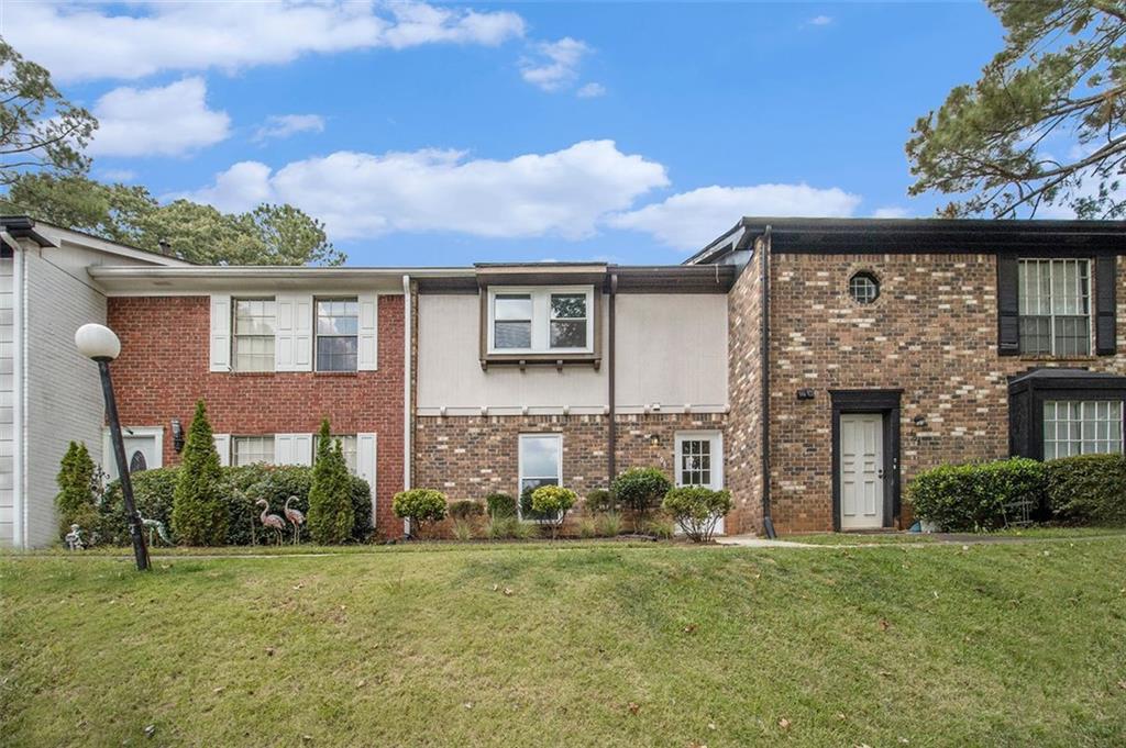 606 Garden Walk Drive