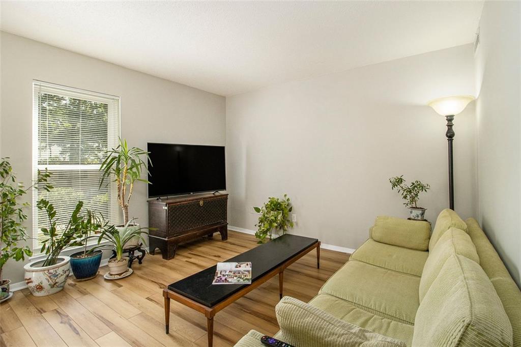 606 Garden Walk Drive