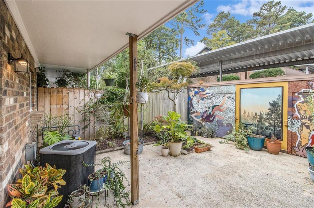 606 Garden Walk Drive