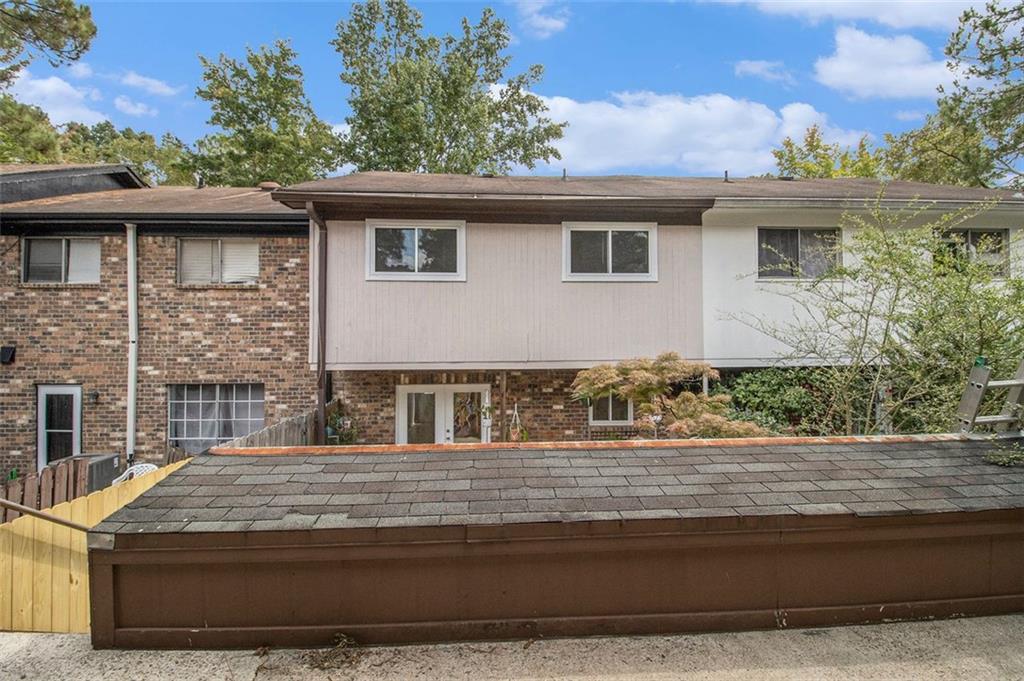 606 Garden Walk Drive