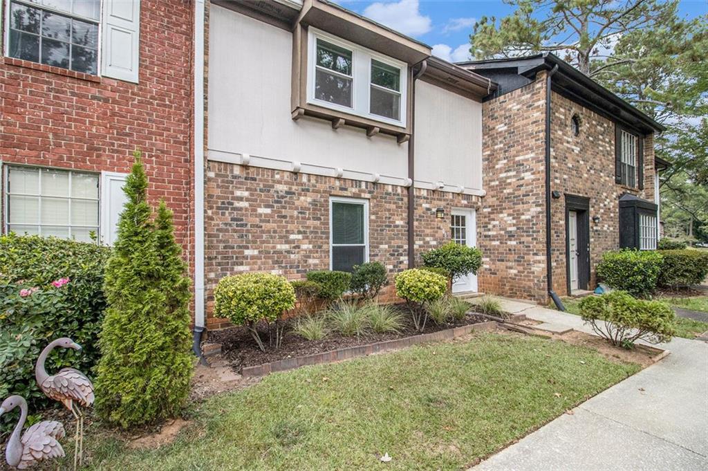 606 Garden Walk Drive