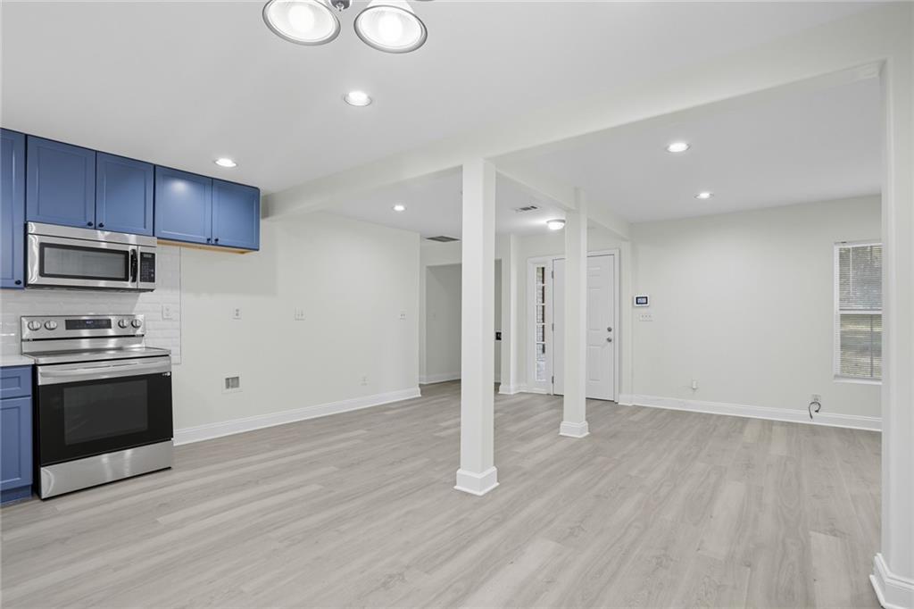 2461 Old Colony Road