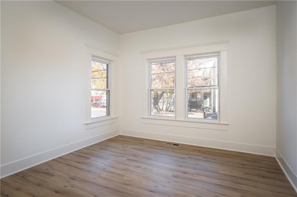 600 Parkway Drive NE