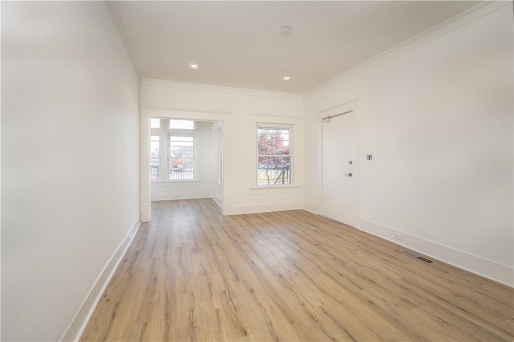 600 Parkway Drive NE