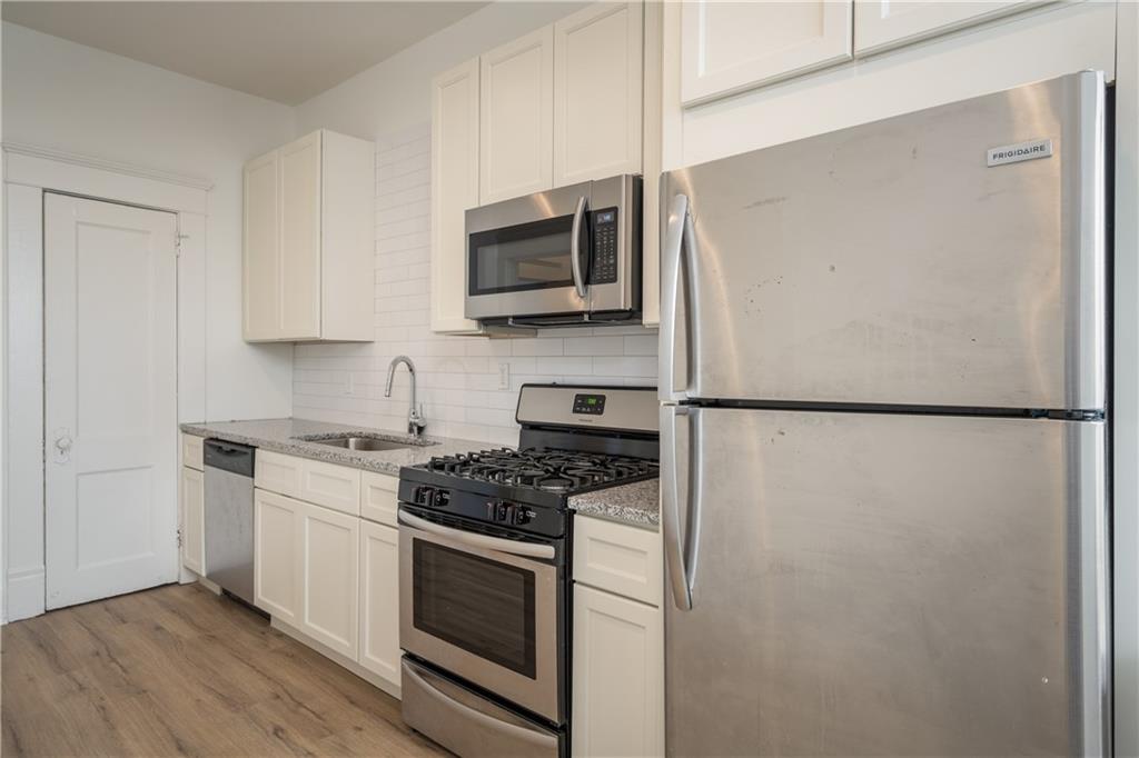 600 Parkway Drive NE