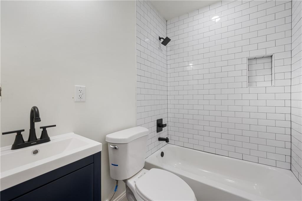 405 4th Street Unit 2