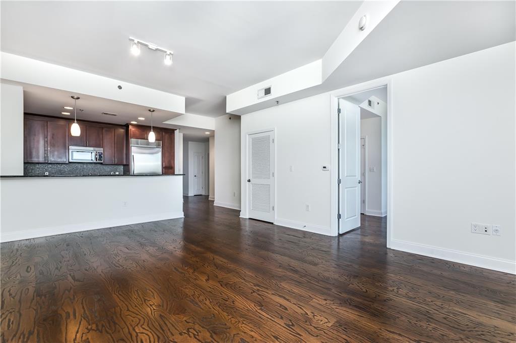 270 17th Street NW Unit 2208