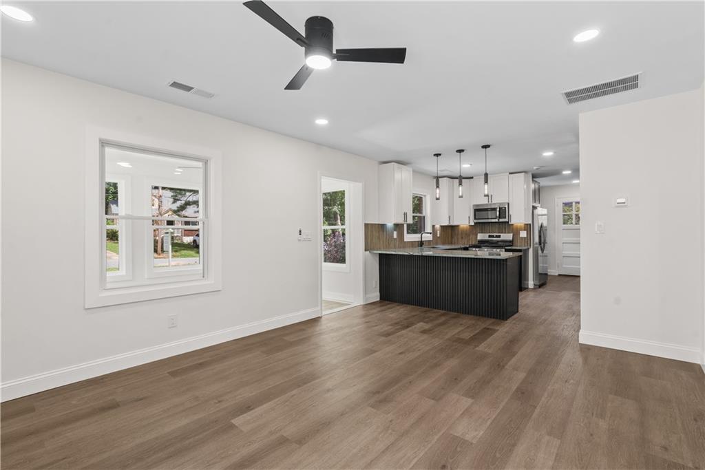 1658 Altadena Place SW