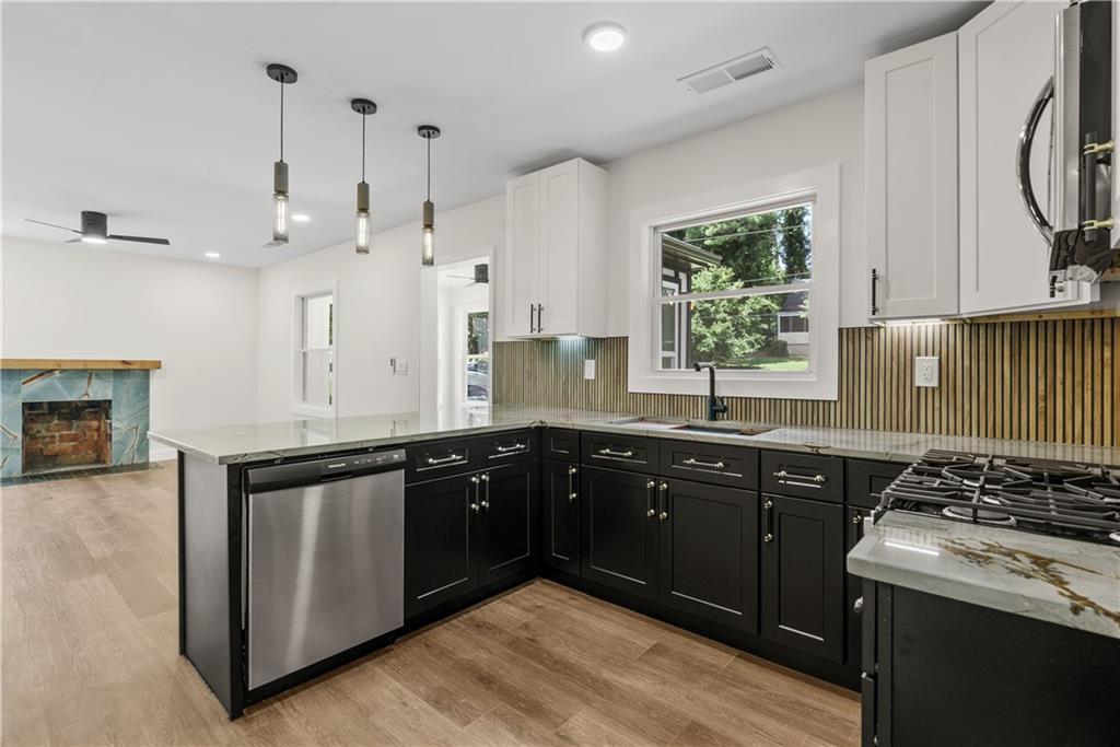 1658 Altadena Place SW