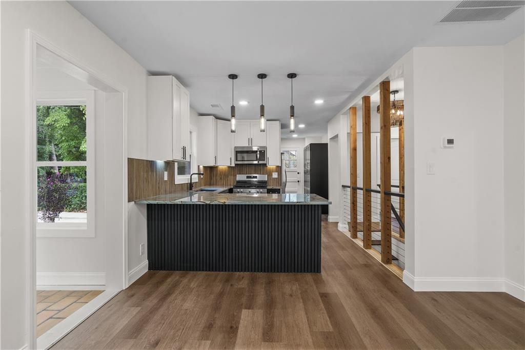 1658 Altadena Place SW