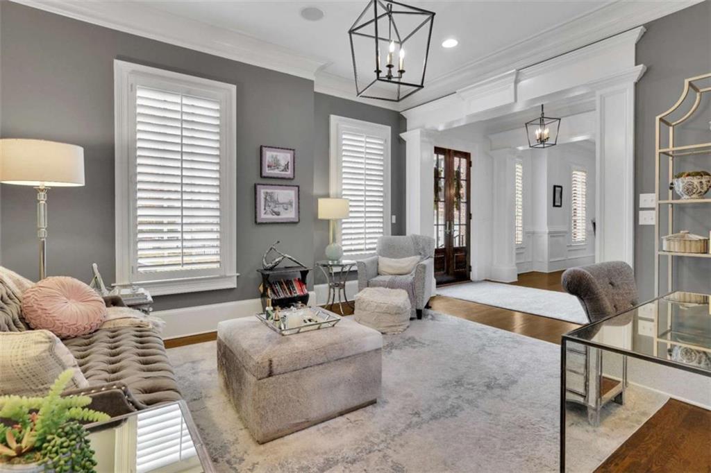 4084 Peachtree Dunwoody Road NE