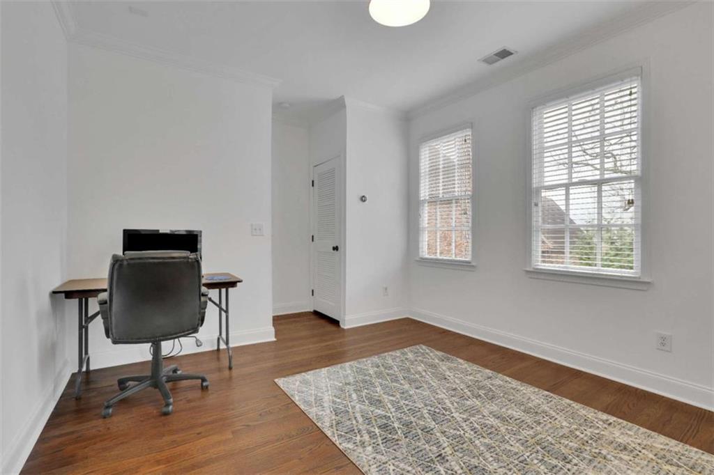 4084 Peachtree Dunwoody Road NE