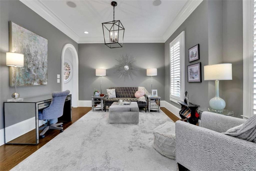 4084 Peachtree Dunwoody Road NE
