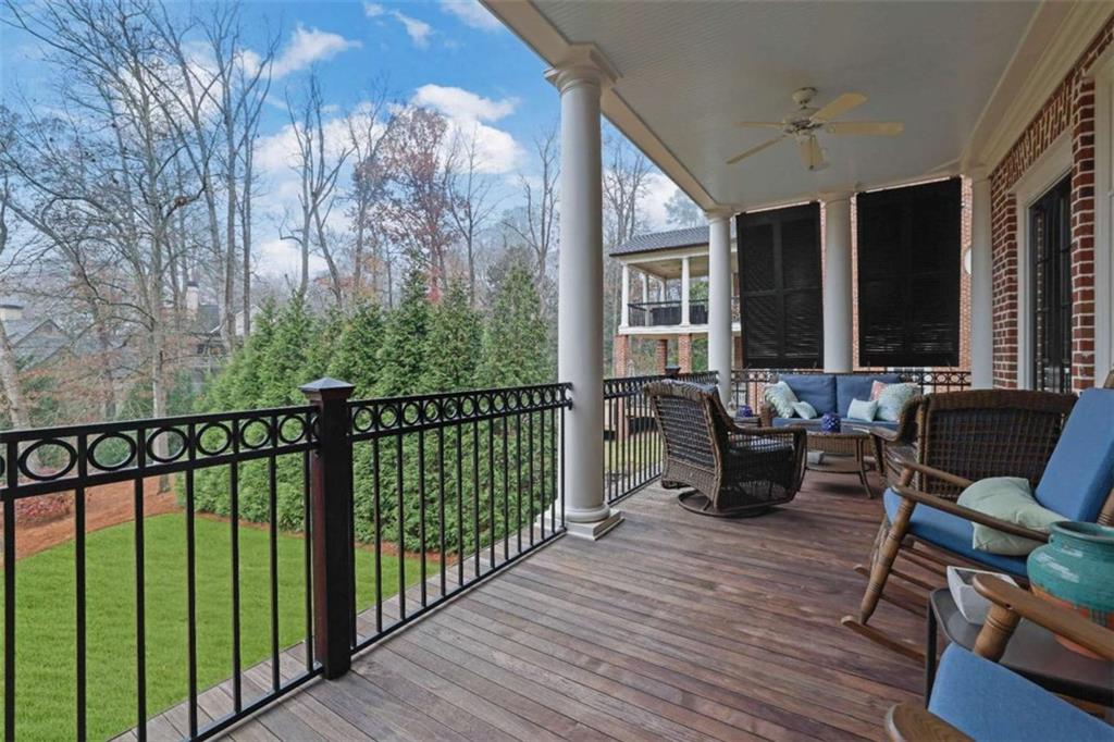 4084 Peachtree Dunwoody Road NE