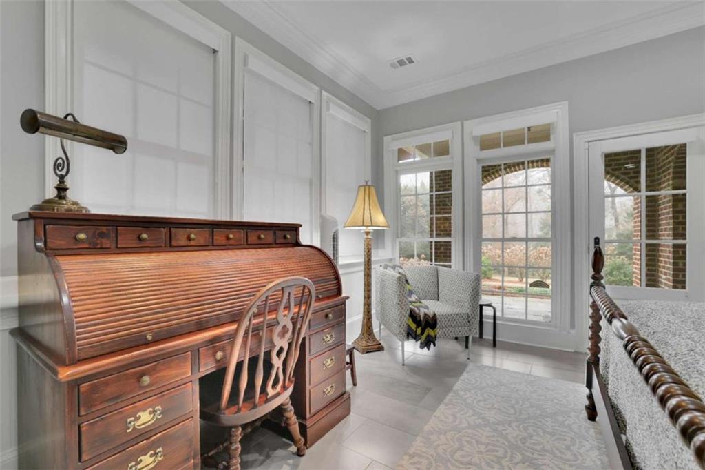 4084 Peachtree Dunwoody Road NE