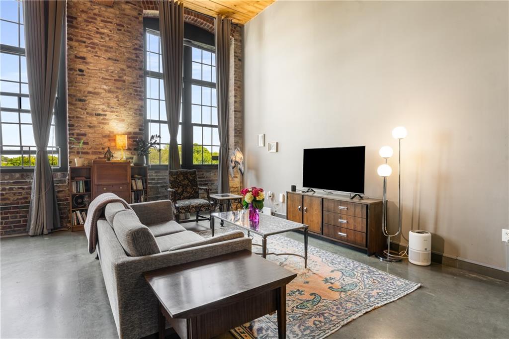 170 Boulevard SE Unit H405