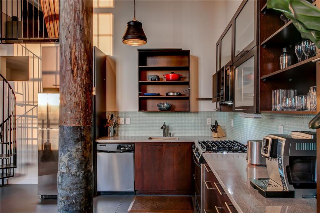 170 Boulevard SE Unit E404