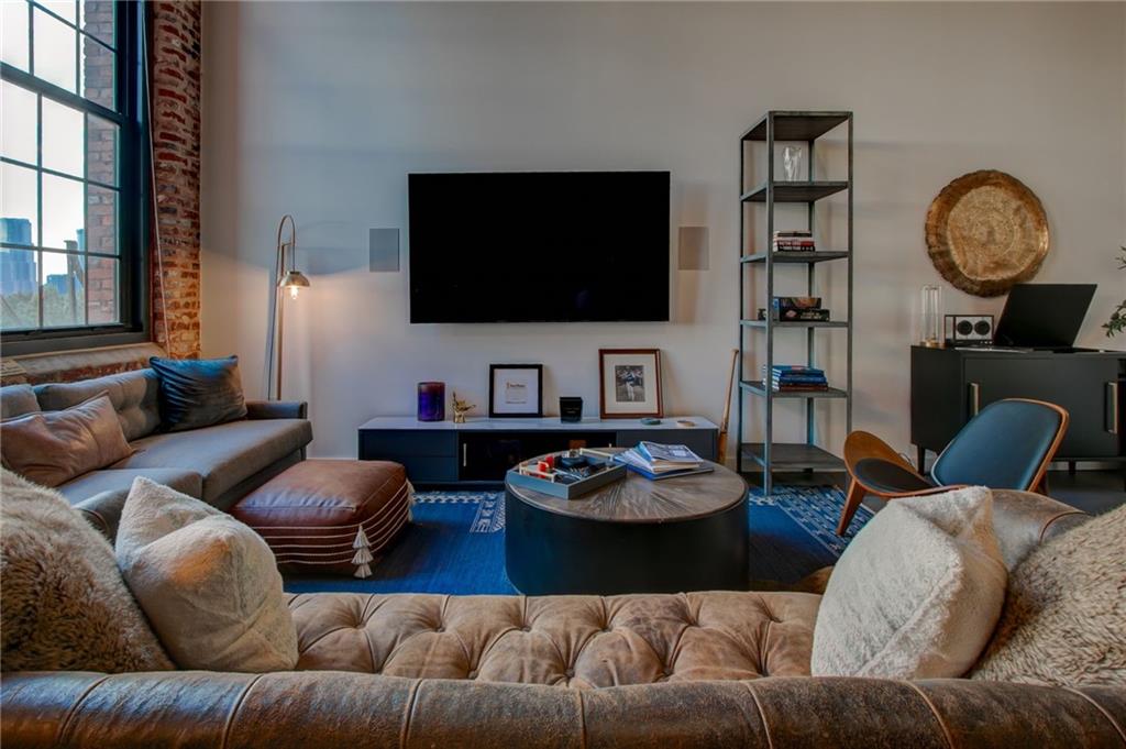 170 Boulevard SE Unit E404