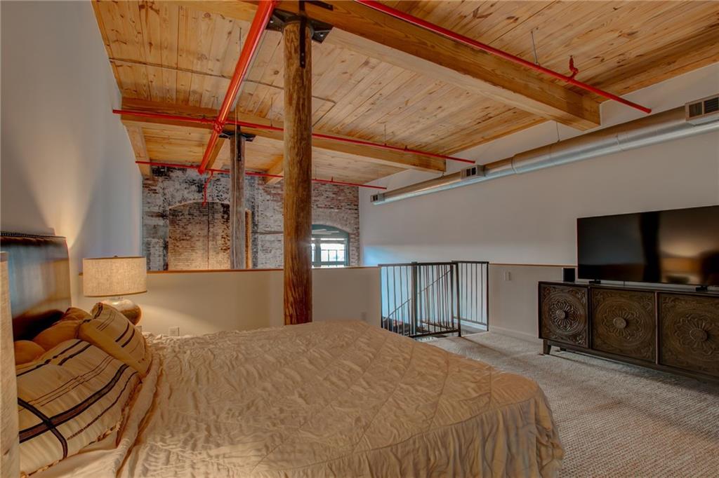 170 Boulevard SE Unit E404
