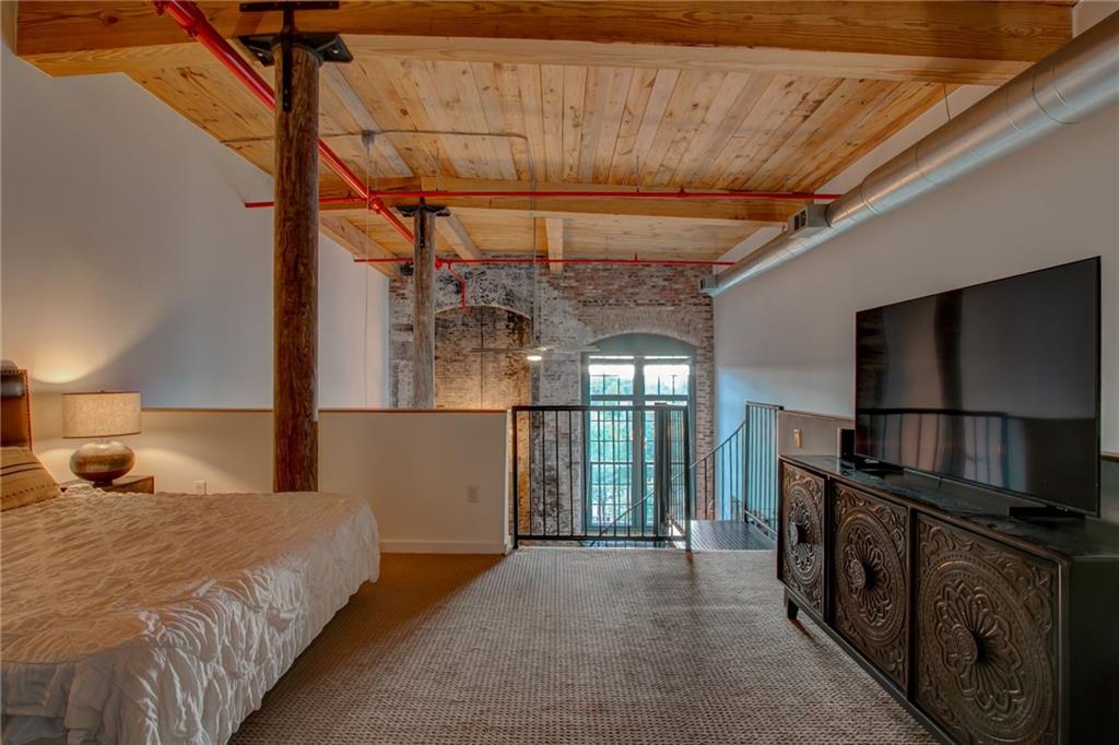170 Boulevard SE Unit E404