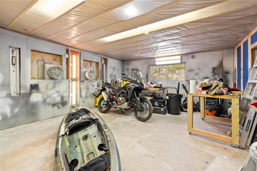 105 Holcomb Road