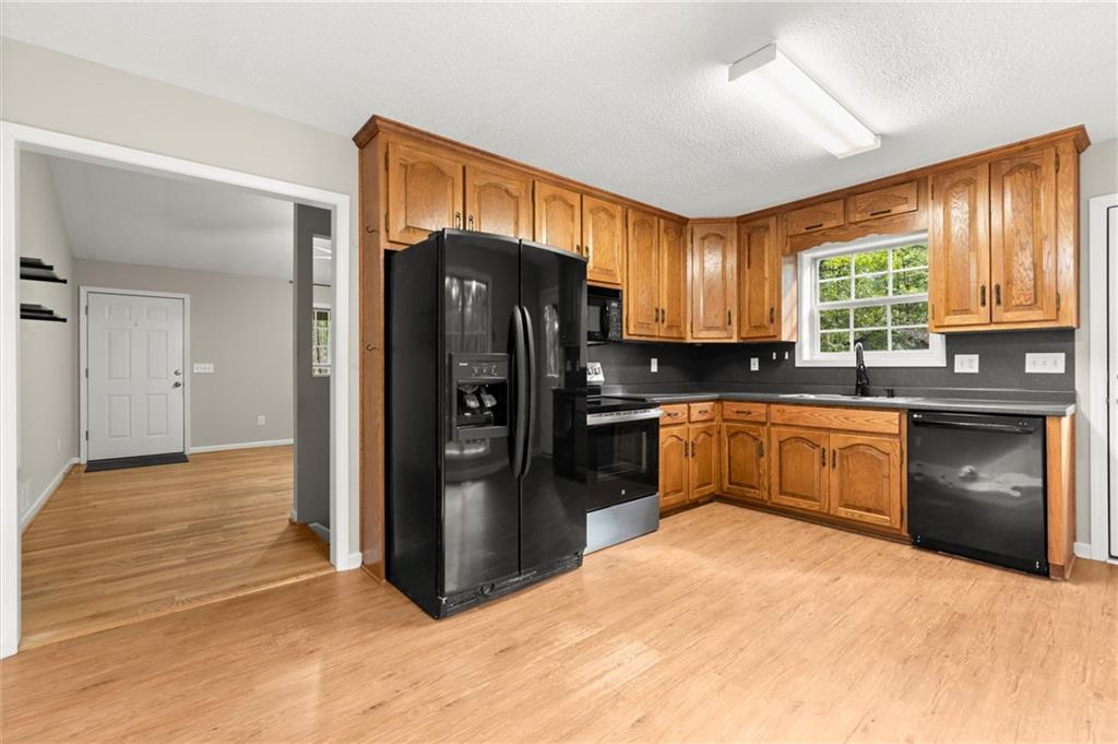 105 Holcomb Road