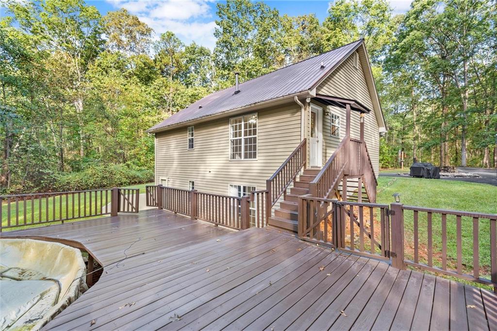 105 Holcomb Road