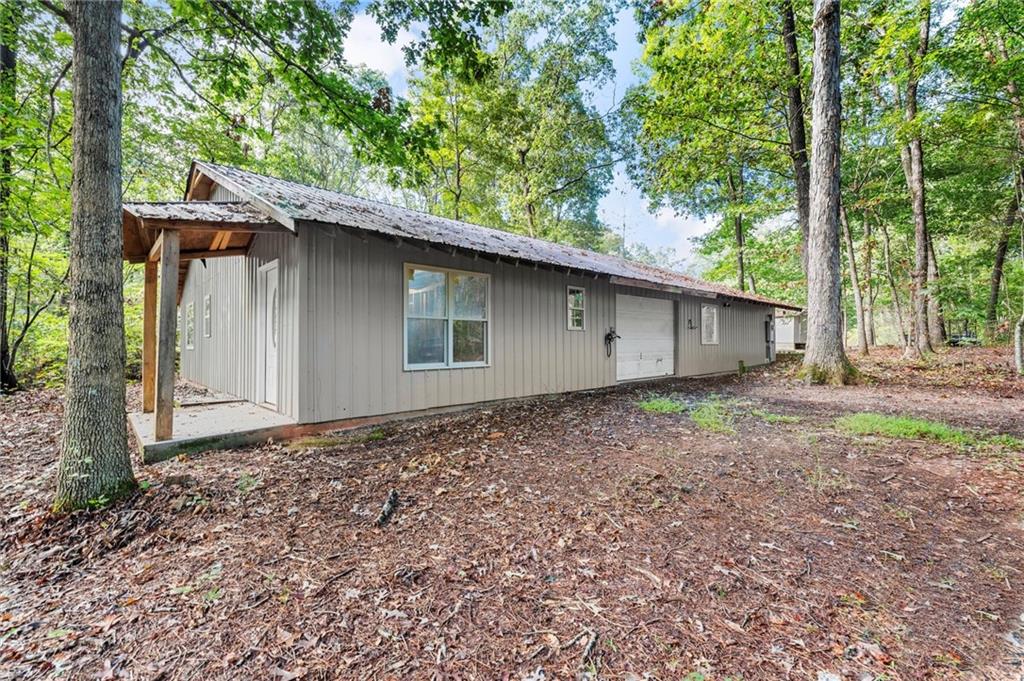 105 Holcomb Road