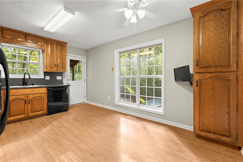 105 Holcomb Road
