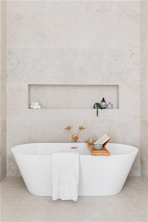 12 Montgomery Street NE