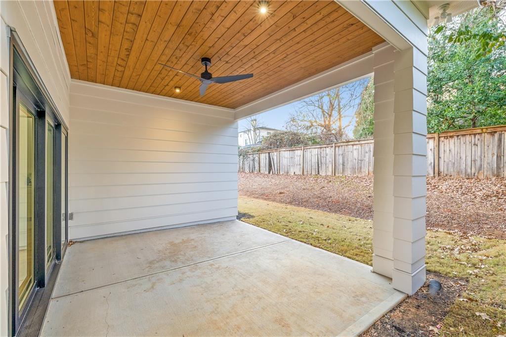 12 Montgomery Street NE