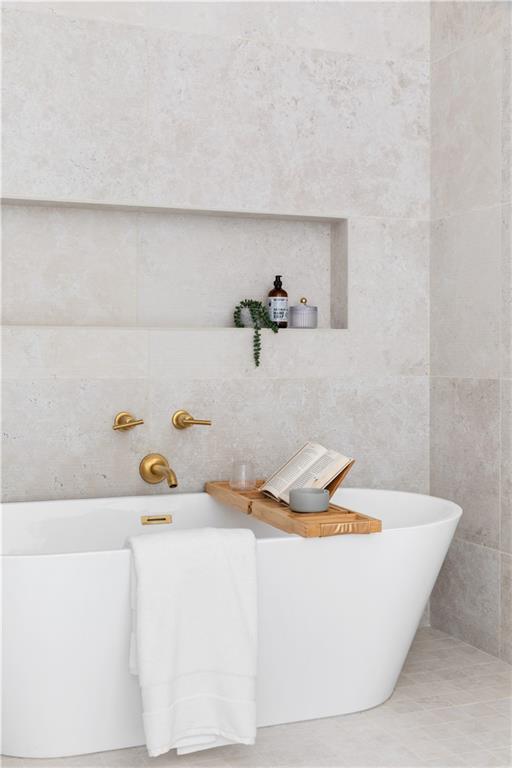 12 Montgomery Street NE