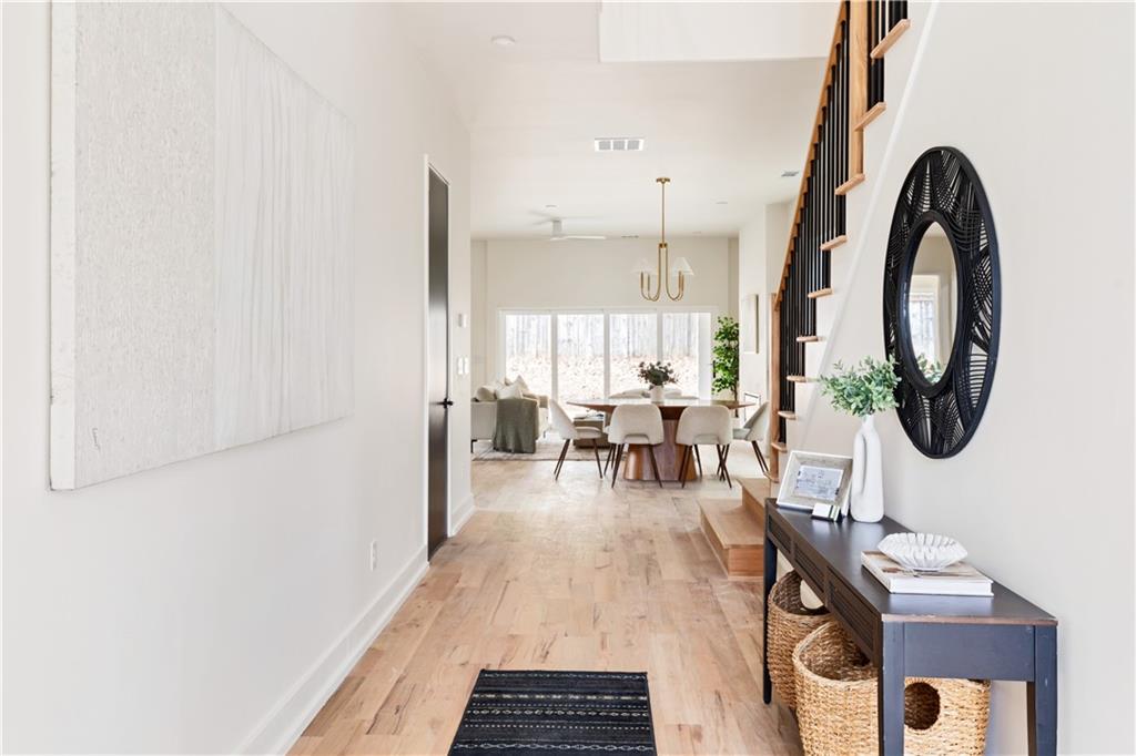 12 Montgomery Street NE