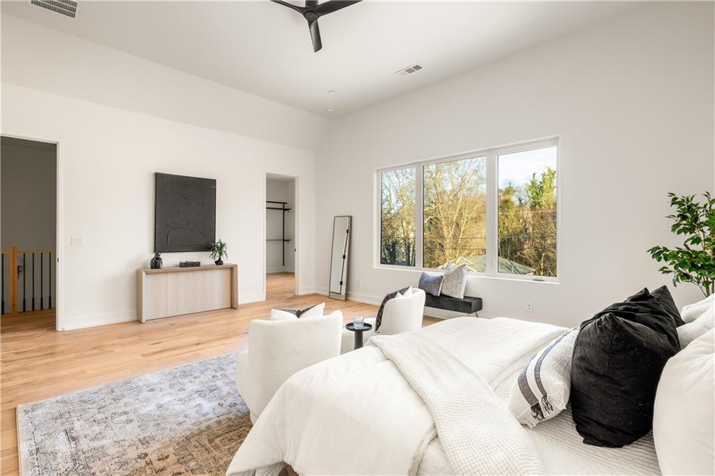 12 Montgomery Street NE