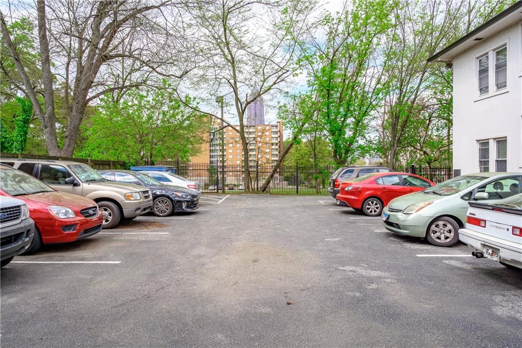 600 Parkway Drive NE Unit 12